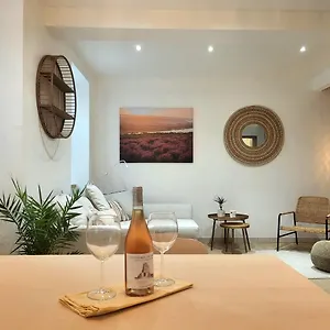 a-cot-du-prieur.fr-provencehotel.com/